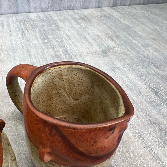 2 Face Mugs Man & Woman Art Pottery UCTICI Gempo Japan Moustache Vtg 3D - Picture 9 of 9